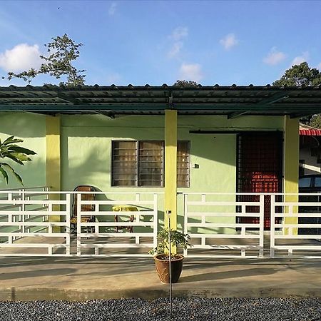 Chalet Desa Halban Kangar Ngoại thất bức ảnh